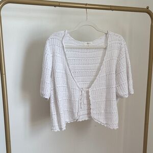 Chic White Crochet Women's Top